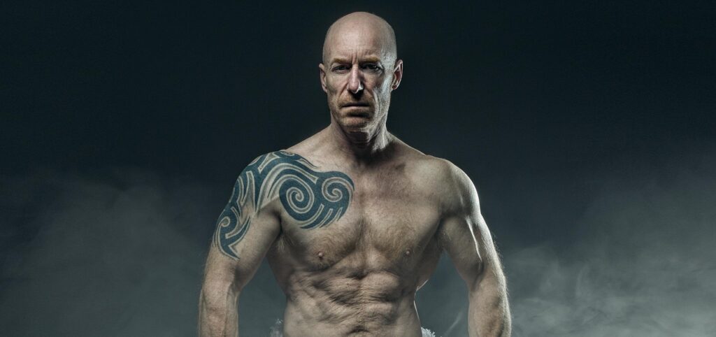 gc130aadb0386e571ce6ad85b8b34977b0d73873b5d7bbcfa449e7d82c9edad08049bf05b6fdb674852ec103e50fb77afa5adccf21c4facdebc9e01f2bcbe2ec2_1280-3111280 people, man, adult, athlete, sculpture, art, strength, shirtless, portrait, strong, influencer, muscels, antique, warrior, sword, knight